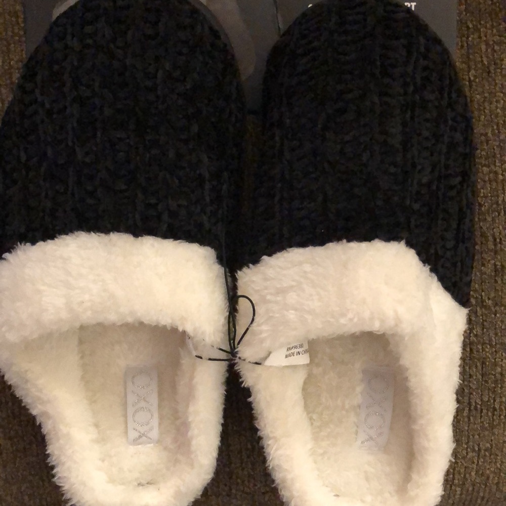 XOXO Fleece Lined Slippers